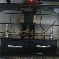 ۲ عدد میز تی وی سالم