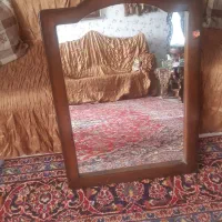 آینه ی قدیمی چوب گردو سالم