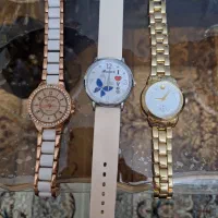 ساعت|ساعت|رباط‌کریم, رباط‌کریم|دیوار