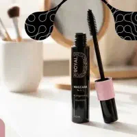 ریمل مژه مشکی رویال دی با سری حجم دهنده قوی