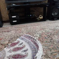 میز تلویزیون شیشه‌ای دودی مشکی