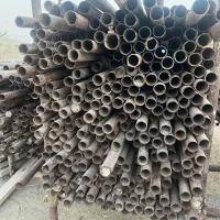 فروش لوله داربست، تخته زیر پایی
