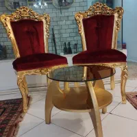 صندلی میزبان با ورق طلا