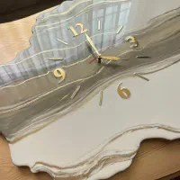 ساعت دیواری رزینی