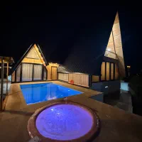 اولین مهمان این کلبه جذاب باش