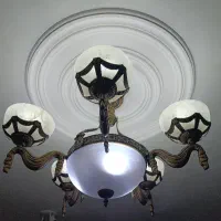 لوستر آماده بهمراه ۸عدد لامپ