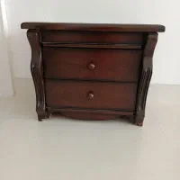 کشو پا تختی