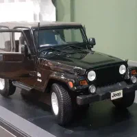 ماکت ماشین فلزی