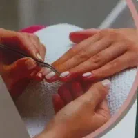 متصدی فناوری ناخن