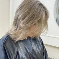شرایط ویژه تعطیلات رنگ و لایت تخصصی ‌احیا مو