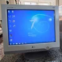 مانیتور ال جی سالم و تمیز