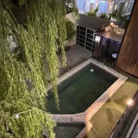 زمین همراه با فنس و چهاردیواری