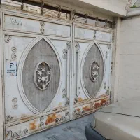 درب آهنی سنگین ماشین رو
