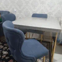 مبل هفت نفره .و میزنهارخوردی.