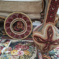 گلدان و دیوار کوب قدیمی فرش و گلیم