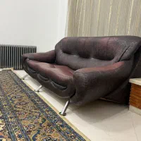 مبلمان ۴ تیکه چرم کار کرده