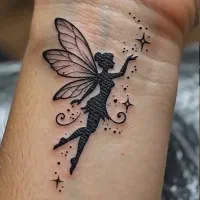 هنر دستان من بر روی تن تو