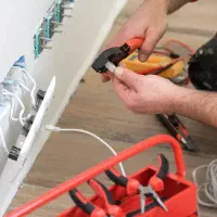 برقکاری ساختمان.نصب لوستر و آیفون.عیب یابی.