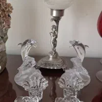 مجسمه چینی و کریستال و شمعدان