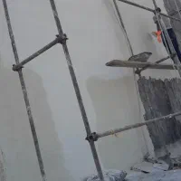 استا بنا پلاستر. سیمان سفید