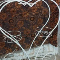 استند گلدان  ۸تایی فرفروژه قلبی