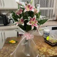دسته گل لیلیوم تازه طبیعی