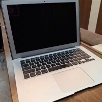 مکبوک ایر ویندوز 11