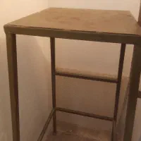 چهارپایه آهنی محکم وقدیمی