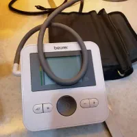 دستگاه اندازه گیری فشار خون