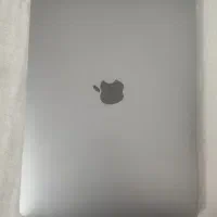 مک بوک پرو اپل