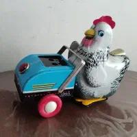 اسباب بازی قدیمی (مرغ تخم گذار)