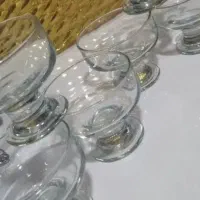 بستنی خوری ۶ عدد سالم باجعبه