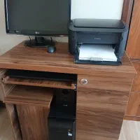 میز کامپیوتر (کوچیک و کم جا)