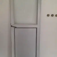 درب. آلومینیوم درحد نو بدون چهار چوب