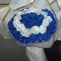 فروش فوری گل روبانی با تاج