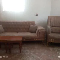 مبل 8 نفره همراه میز عسلی