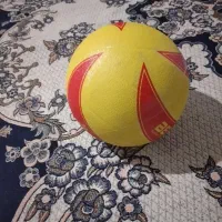 توپ والیبال کاملا نو وسالم