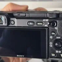 دوربین سونی a6400 با شات 2k  در حد آکبند