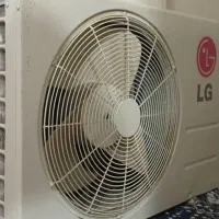 یک دستگاه کولر گازی گرمای وسرمای