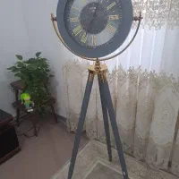 ساعت ایستاده