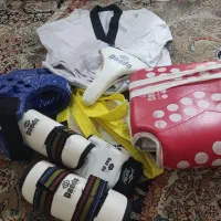 لباس تکواندو + وسایل کامل مبارزه
