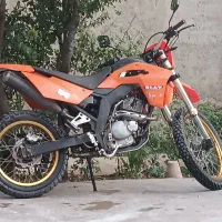 یکدستگاه موتور کویرتریل 200