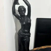 مجسمه های بزرگ وکاملا سالم