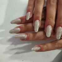 کاشت ناخن