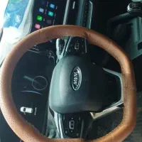 به علت نیاز مالی زیر قیمت بازار گذاشتم