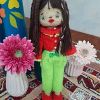 دختر بافتنی