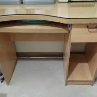 میز کامپیوتر و تحریر