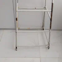 ۴ پایه فلزی سبک