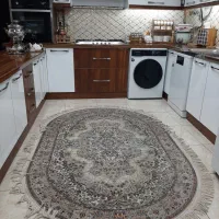 فرش بیضی