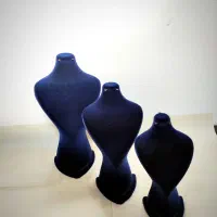 تعدادی استند طلا فروشی
